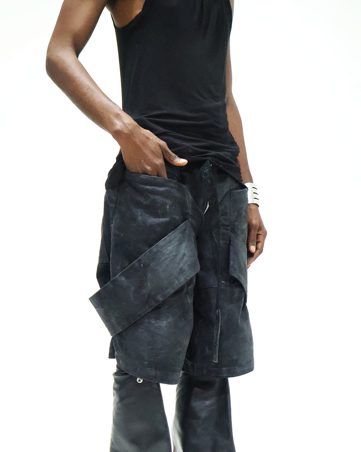 IMPERIOUS DENIM SHORTS